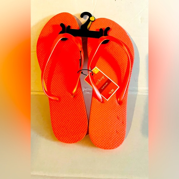 💎 2 pair West/Loop flip flops. New with tags. Size 9-10 - Picture 1 of 8